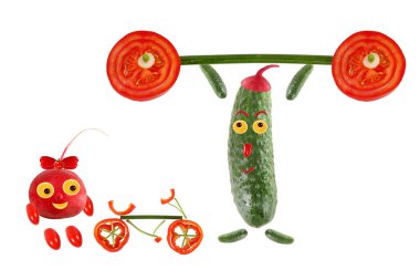 Küçük komik salatalık yükseltir çubuğunun yanındaki bir turp duruyor. 