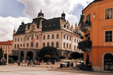 Ljubljana, Slovenya - 28 Haziran 2014: Genel Müdürlük Binası U