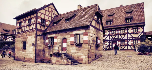 Nurnberg, Duitsland - 13 juli 2014. Huizen in Imperial kasteel Nure — Stockfoto