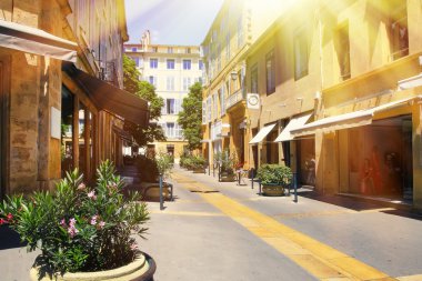 İlginç ve sıradışı Provence, Aix-en eski sokaklarında-