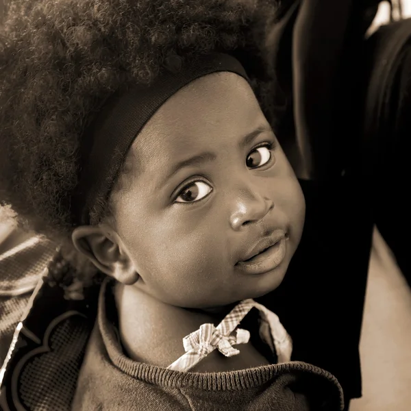 ACCRA, GHANA - July 1, 2014.  Unidentified Ghanaian little girl — Stock Photo, Image