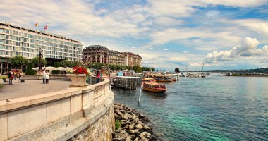 Geneva, İsviçre - 12 Temmuz 2014. Waterfront sayısı Gölü Ge
