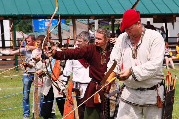 Vatra, Moldavia. 28 de junio de 2015. Festival Medieval. Res históricas —  Fotos de Stock