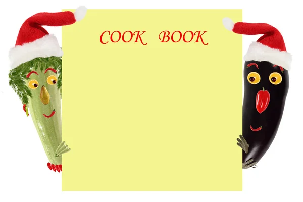 Creatieve voedsel concept. Grappige kleine courgette en aubergine in een Sa — Stockfoto
