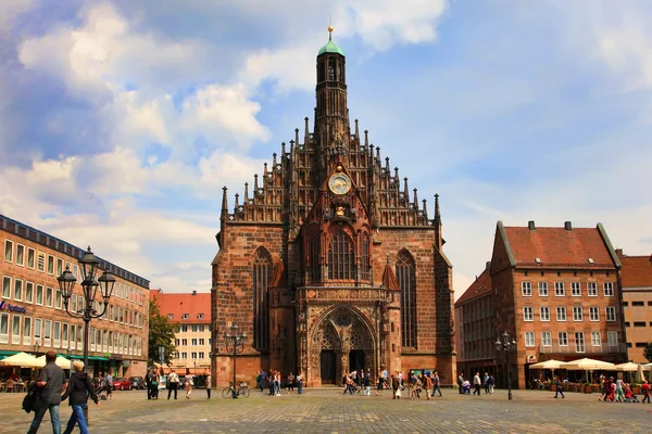 Hauptmarkt, piața centrală din Nuremberg, Bavaria, Germania — Fotografie, imagine de stoc