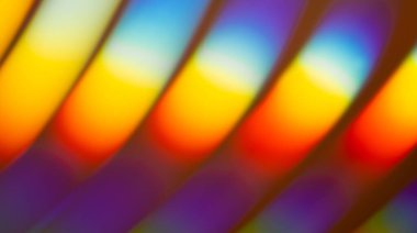 Odaklanmamış ışıklar soyut arkaplan. Çok renkli gökkuşağı arkaplanı. Farklı renklerde çizgili arkaplan.