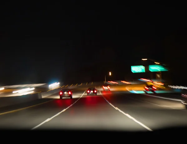 Condução noturna — Fotografia de Stock