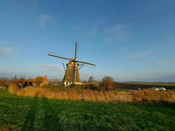 荷兰Zevenhuizen Tweemanspolder的Molenviergang风车 — 图库照片