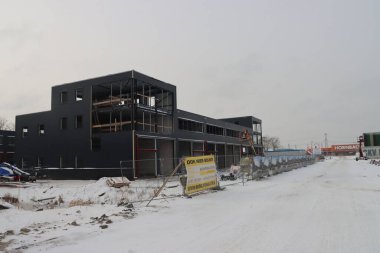 Hollanda 'da 2021 kışında Nieuwerkerk aan den IJssel sokaklarında kar yağdı.