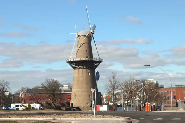 シーダムのノレットモレンはオランダで最も高い風車です — ストック写真
