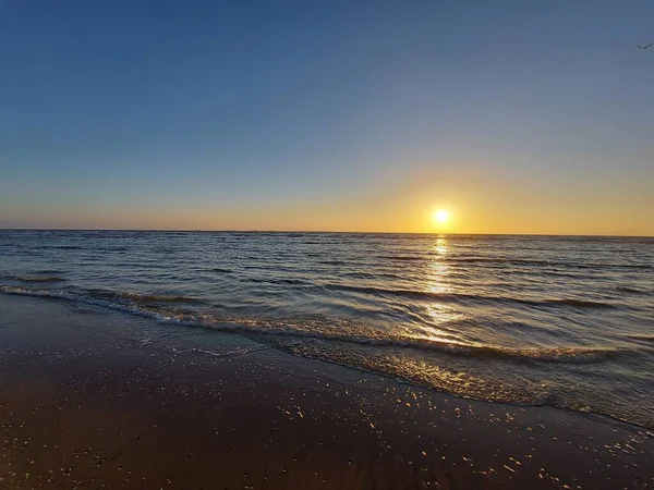 Sol Afunda Mar Praia Katwijk Com Céu Colorido Nos Países — Fotografia de Stock