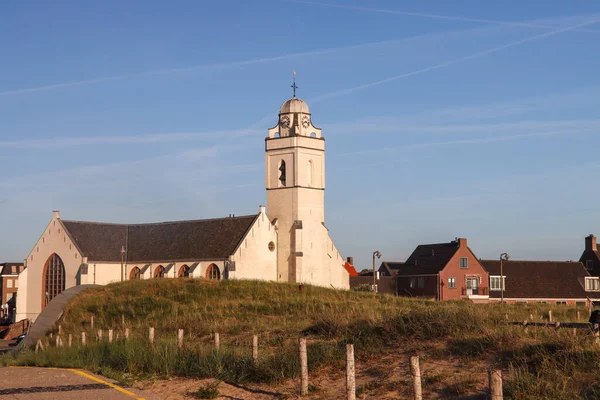 Weiße Reformierte Kirche Den Dünen Strand Von Katwijk Den Niederlanden — Stockfoto