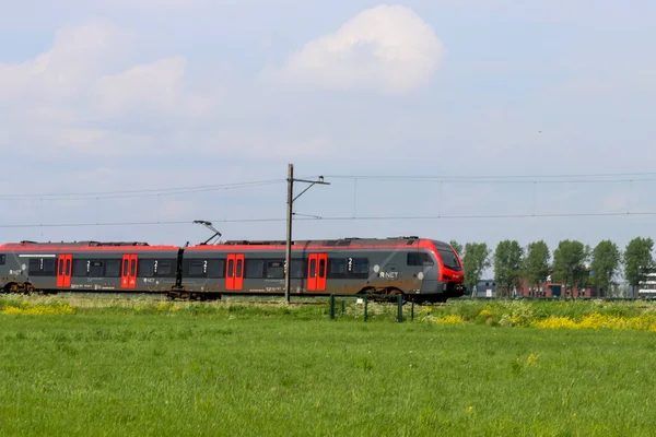 Net Stadler Flirt3 Commuter Train Zuidplaspolder New Village Built 8000 — Foto Stock