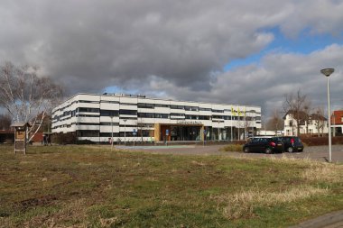 Hollanda 'daki Hema' nın eski dükkanında, Waddinxveen belediyesinin belediye binası.