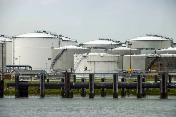 Tanques Almacenamiento Petróleo Combustible Puerto Botlek Puerto Rotterdam —  Fotos de Stock