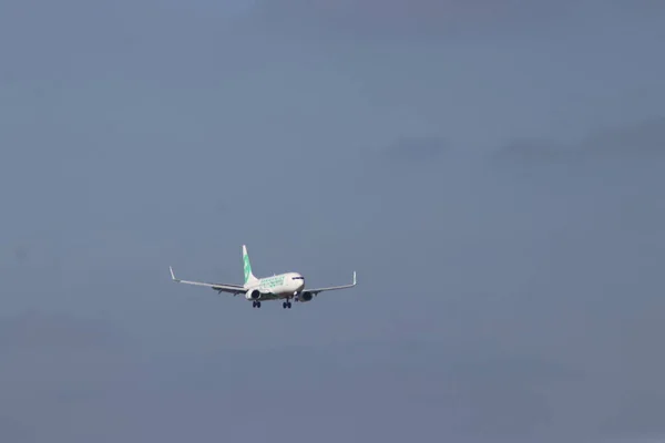 Hsw Transavia Boeing 737 8K2 Letadla Začínají Přistávat Letišti Kaagbaan — Stock fotografie