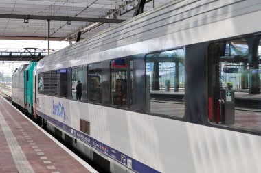 Rotterdam Merkez İstasyonu 'nda Brüksel ile Rotterdam arasında uluslararası bağlantı olarak Eurocity treni