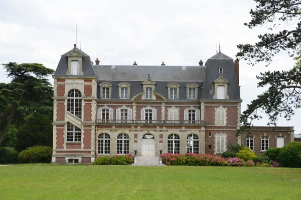 Francja, malowniczy zamek Le Thuit w Normandia — Zdjęcie stockowe