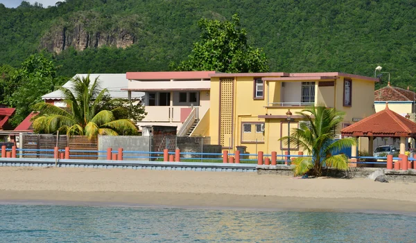 Martinique, het schilderachtige stad van Les Anses d Arlet in West I — Stockfoto