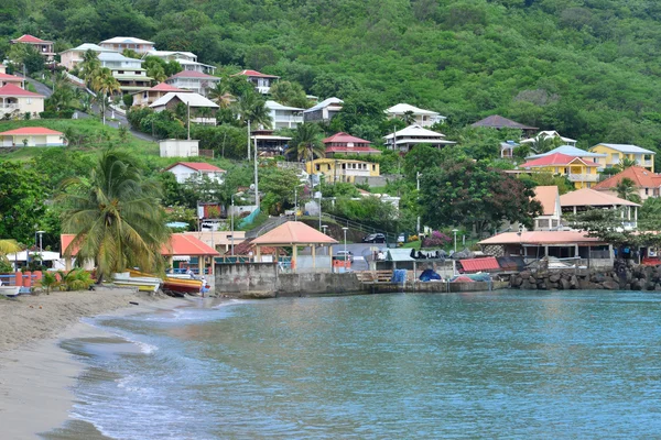 Martinik, malebné vesnici Les Anses d Ladislava — Stock fotografie