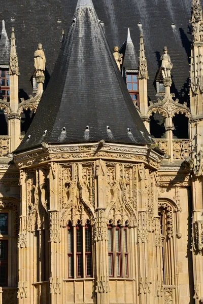 Francja; malownicze prawa sąd Rouen Seine Maritime — Zdjęcie stockowe