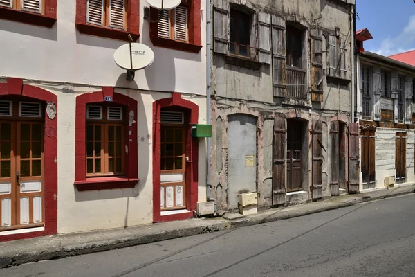 Caribisch gebied, en het schilderachtige stad van Saint Pierre in West-Indië — Stockfoto