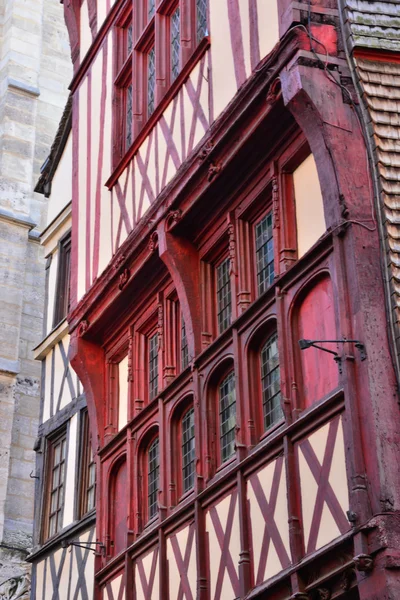 Francia, la pittoresca città di Rouen in Seine Maritime — Foto Stock