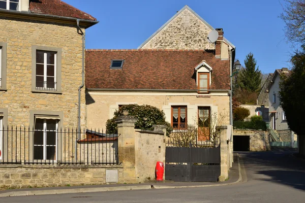 Gaillon sur Montcient, Francie - Únor 29. 2016: malebné v — Stock fotografie