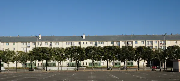 Francia, la pintoresca ciudad de Les Mureaux — Foto de Stock