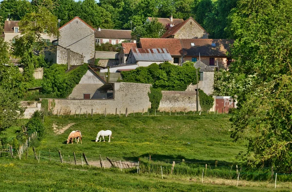 Franciaország, a festői falu seraincourt — Stock Fotó