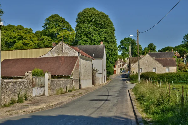 Francia, el pintoresco pueblo de Seraincourt — Foto de Stock