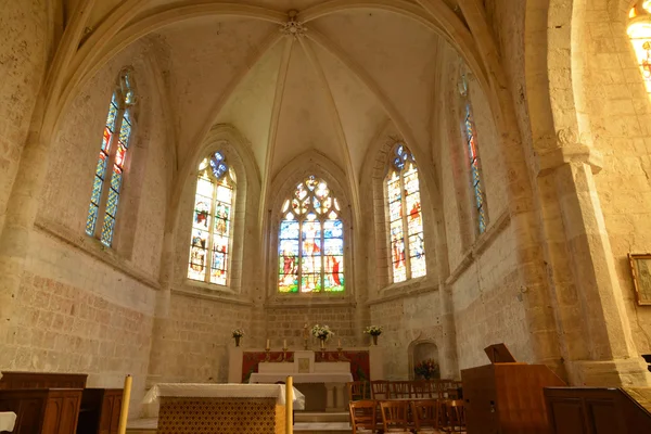 Лонгеїй, Франція - 17 липня 2015: Церква — стокове фото