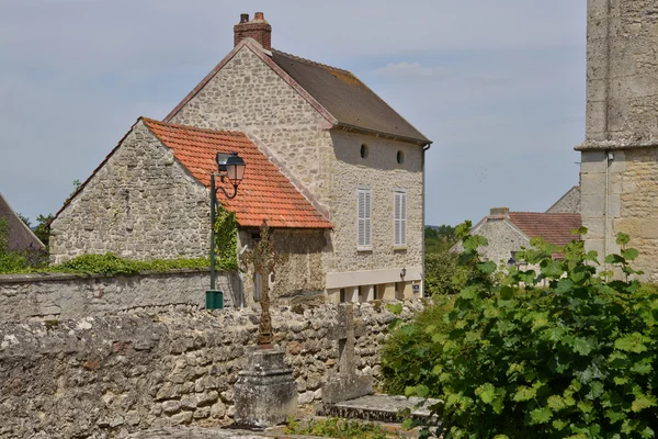 Moussy, France - august 1 2015 : the picturesque village — Stock Photo, Image