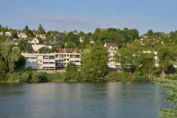 Мальовниче селище Трієль sur Seine — стокове фото