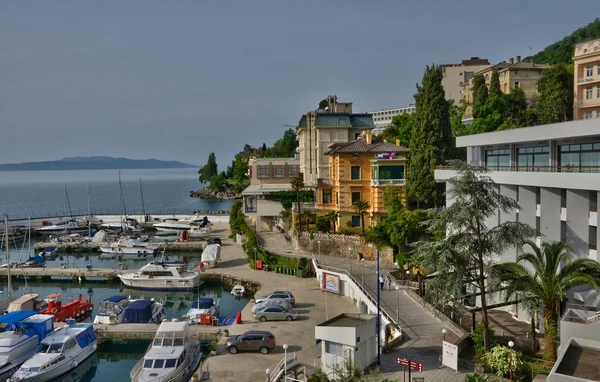 Croazia, pittoresca e storica città di Abbazia nei Balcani — Foto Stock