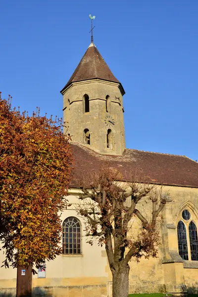 La storica chiesa di San Pierre di Condecourt — Foto Stock