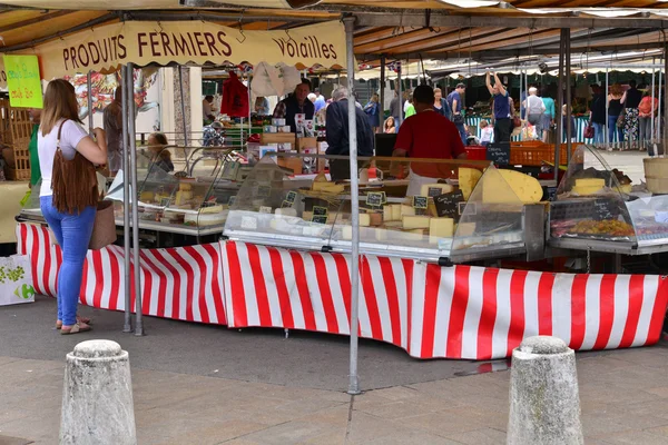 Ile de France, o mercado de Versalhes — Fotografia de Stock