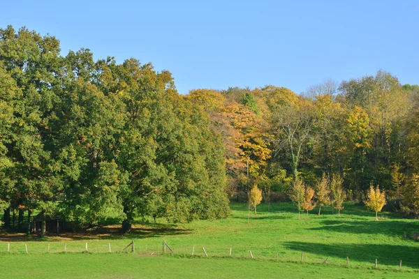 Frankreich, das malerische Dorf seraincourt — Stockfoto