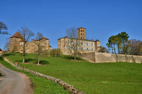 France, village pittoresque d'Anzy le duc en Saone et Loire — Photo