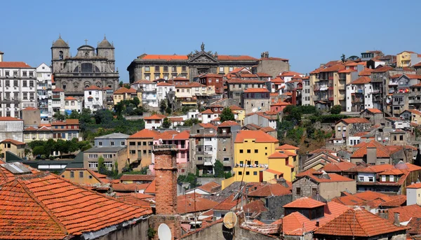 Oporto, Portugal - 10 de julio de 2010: centro de la ciudad — Foto de Stock