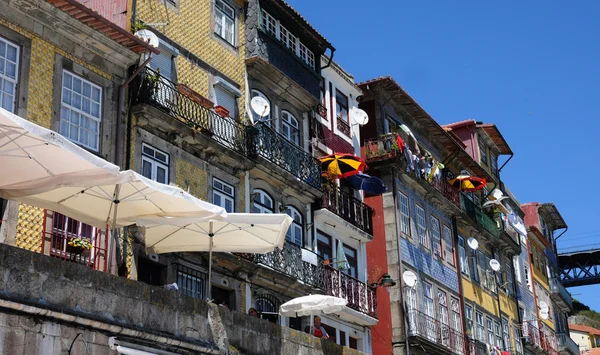 Porto, Portugalsko - 10 červenec 2010: centrum města — Stock fotografie