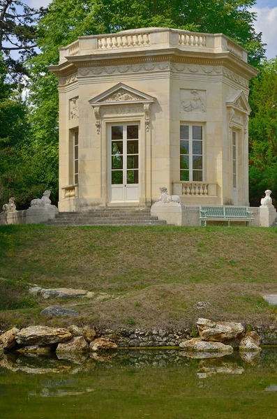 Versailles, Francia - 19 agosto 2015: Castello di Versailles — Foto Stock