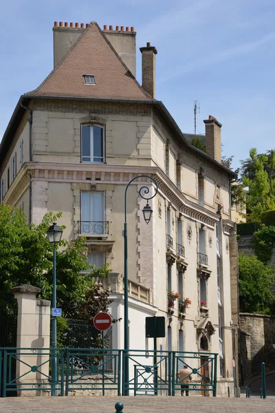 Frankrijk, de schilderachtige stad van Pontoise in Val d Oise — Stockfoto