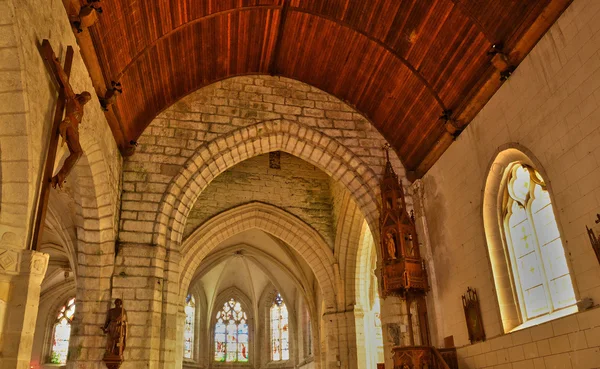 Longueil, Francia - 17 de julio de 2015: la iglesia — Foto de Stock