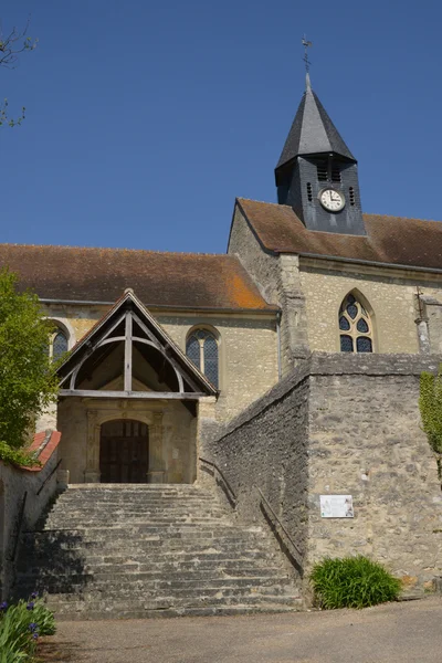 Montreuil sur-Epte, Franciaország - április 21 2015-ig: a saint Denis kapott — Stock Fotó