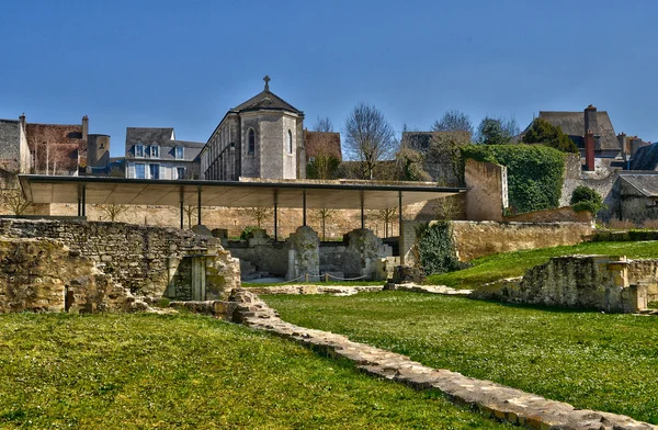 France, ville pittoresque de La Charite sur Loire en Bourgogne — Photo