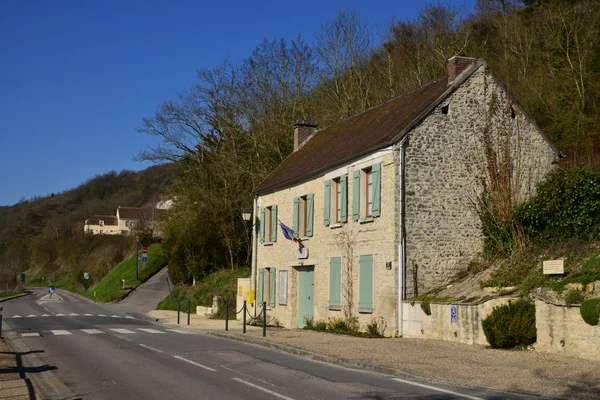 Haute Isle, France - february 29 2016 : picturesque village in w — Stock Photo, Image