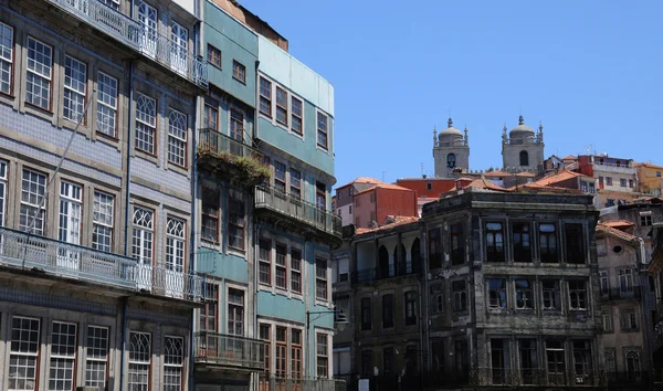 Porto, Portugal - 10 de julho de 2010: centro da cidade — Fotografia de Stock