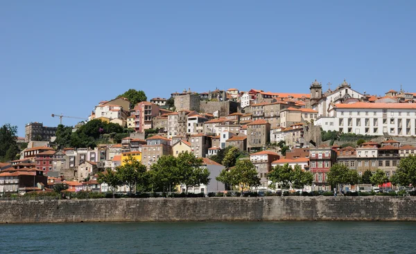 Oporto, Portugal - 10 de julio de 2010: centro de la ciudad —  Fotos de Stock