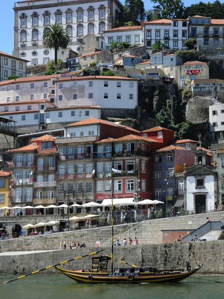 Porto, portugal - 10. juli 2010: stadtzentrum — Stockfoto